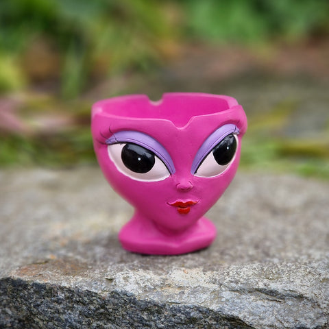 bongrauch Aschenbecher Ascher Ashtray Alien Außerirdisch Ufo Pink Alienfrau