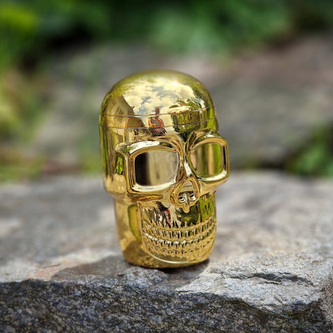 budawi-bongrauch-kfz-auto-aschenbecher-skull-totenkopf-beleuchtung-deckel-gold-ascher-ashtray-winddicht